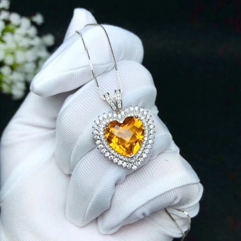 Shopkeeper's recommendation, the latest necklace, 925 pure silver Topaz necklace, lady's boutique, beautiful heart shape