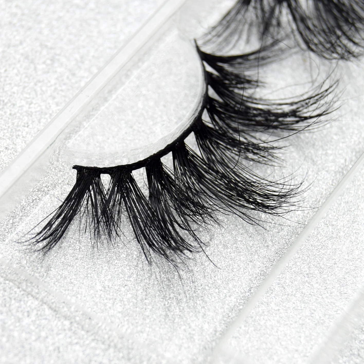 Visofree 25mm Lashes Fashion Soft 100% Human Hair False Eyelashes Adhesives Glamour Natural Long Eye lashes Makeup Beauty  E81