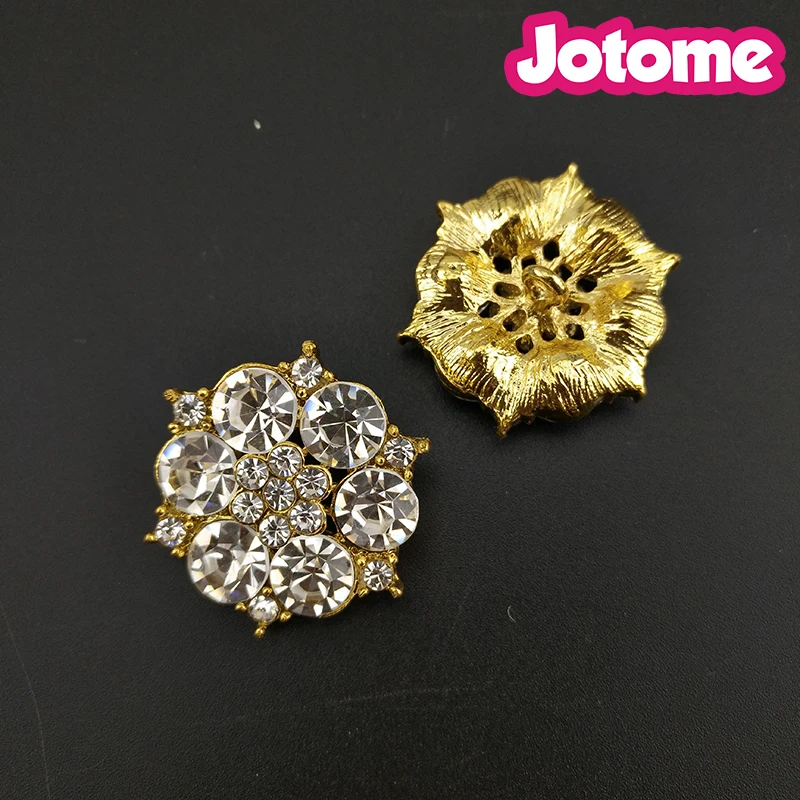 

Gold Tone 25mm Flower Rhinestone Button Buckle For Wedding Bouquet