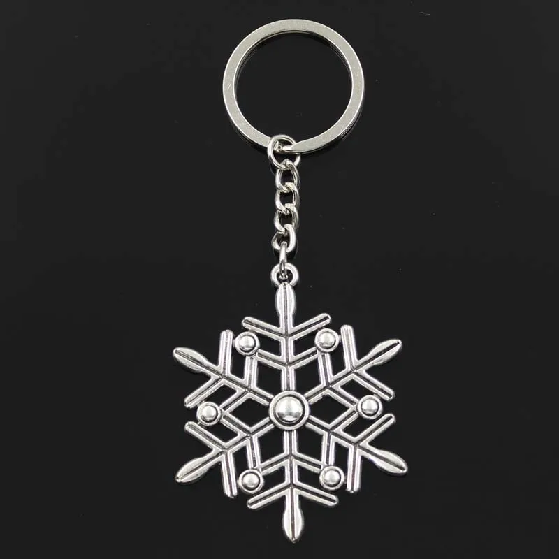 New Keychain 58x47mm Snow Snowflake Pendants DIY Men Car Key Chain Ring Holder Keyring Souvenir Jewelry Gift