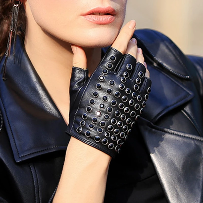 2024 Female Real Leather Half-finger Short Thin Gloves Women Shiny Artificial Diamond Rivet Rock Punk Sreetwear Fingerless Luvas