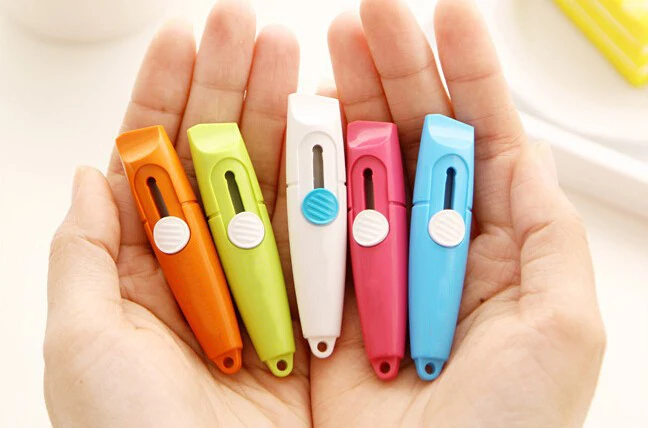 Mini Utility Sweet Candy Color Portable Knife Paper Cutter Cutting Paper Razor Blade Creative Household Supplies