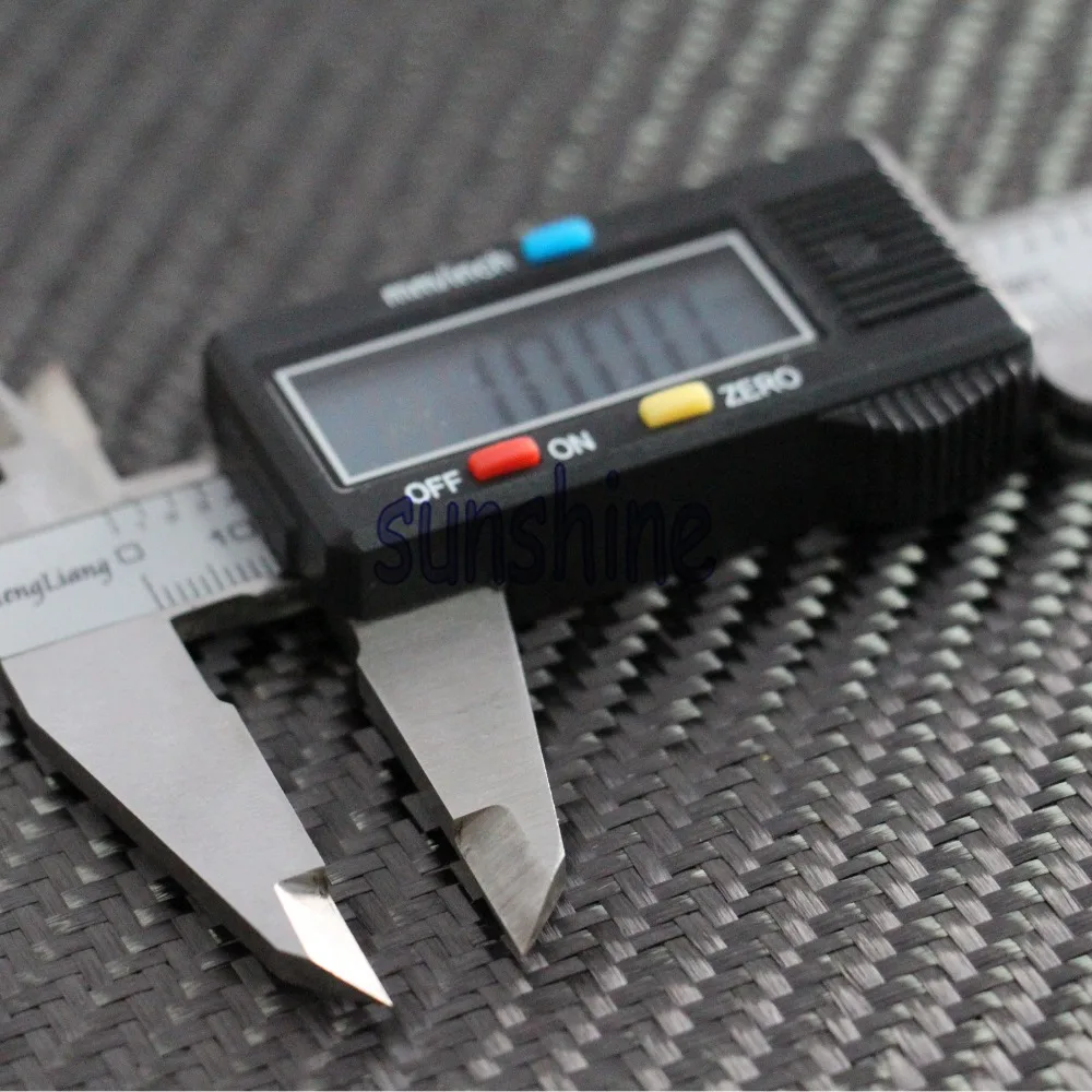 قماش من ألياف الكربون الحقيقي 3K 100% نسيج قطني 200g/m2 من القماش الكربوني 1m X 1m ، جودة عالية لقطع غيار السيارات ونماذج الطائرات