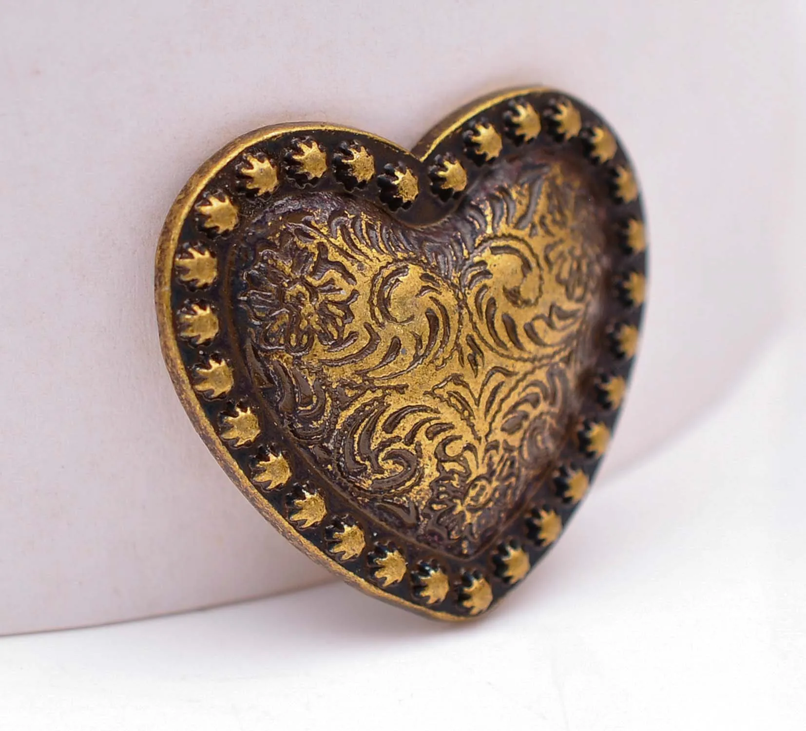 10PCS WESTERN HEADSTALL HORSE TACK HEART BRASS FLOWER BERRY SADDLE LEATHERCRAFT CONCHOS 1-1/8