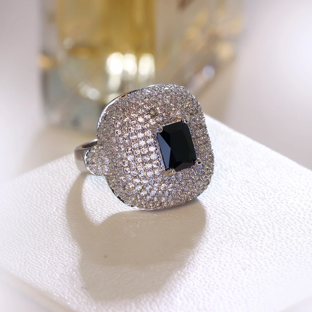 

Women's Full Crystal Square Ring with Black/White/Cubic Zircon Top Quality New Jewelry Pretty Ring