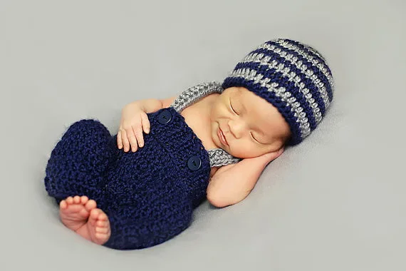 

Crochet Newborn Suspender Pants and Hat -newborn Photo Prop, baby pants,baby hat, baby beanie 0-3 month 100% cotton