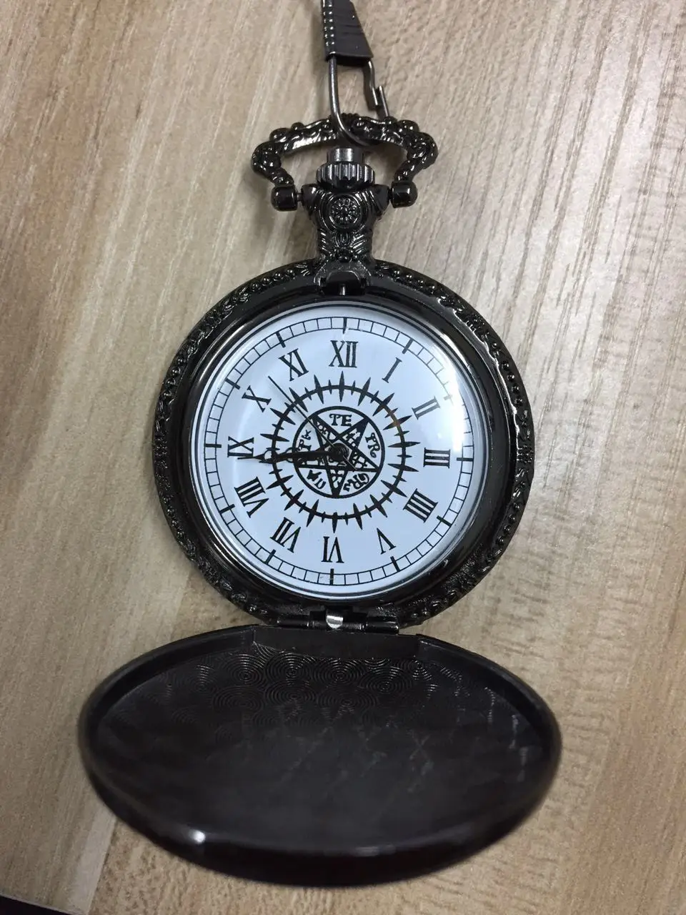 Fob Watches Japanese Kuroshitsuji Black Butler Sebastian Theme Quartz Pocket Watch With GiFt Men And Children