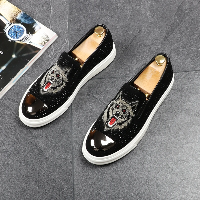 CuddlyIIPanda Men Fashion Embroidery Wolf Rivets Loafers Men Casual Printed Moccasins Shoes Man Party Driving Flats Sneakers