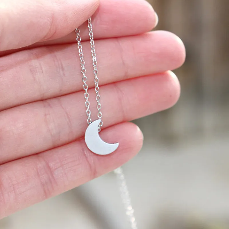 New Rescent Moon Pendant Clavicle Necklace Minimalist Women Fashion Collares Summer Everyday Jewelry Collares Bijoux