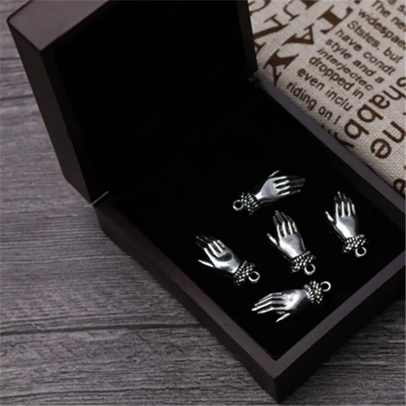 10pcs Silver Plated Beauty\'s Little Hands Alloy Pendant Earrings Bracelet Accessories DIY Charms For Jewelry Crafts Making A891