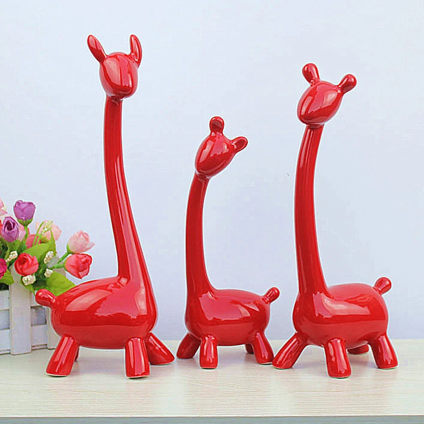 

Creative A Family Three Deer Wedding Gift, Ceramic Arts and Crafts, Living Room Decoration, TV Ark Furnishing articles, giraffe