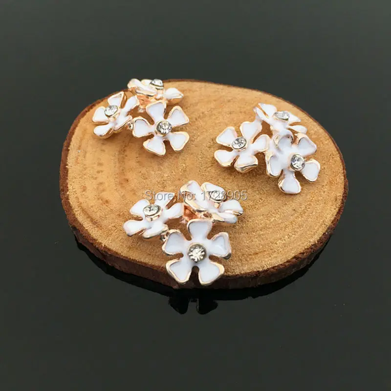 Nail Art Decoration Cluster 10pcs 18x18mm Gold Tone White Enamel Flower for Handmade Jewelry Flat Back Rhinestone Embellishment