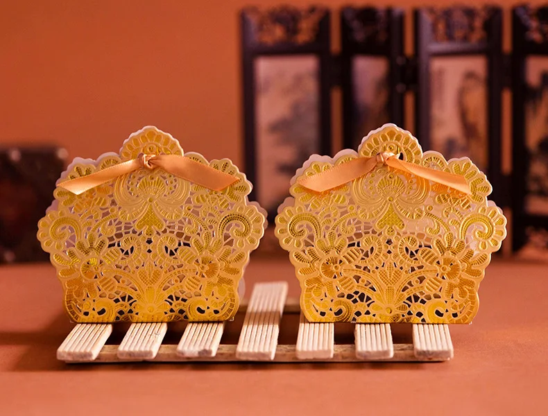 50pc Gold/White Laser Cut Wedding Favor Boxes Wedding Candy Box 2020 Party Wedding Favors And Gifts Box For Guest boite a dragee