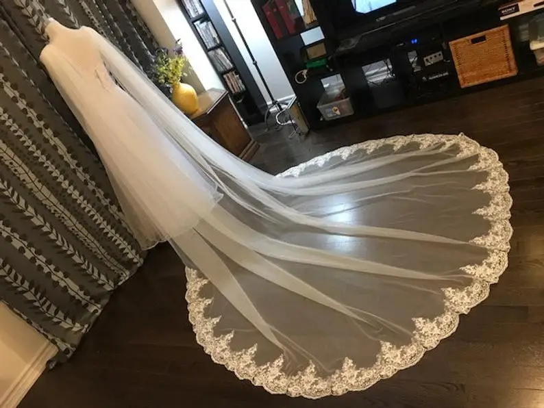 Wit/Ivoor/Off White Lace Cape Sluier 108 "W X 120" (3 Meter) lange Wedding Bridal Cape Mantel Sjaal Kant Trim Op Onderkant