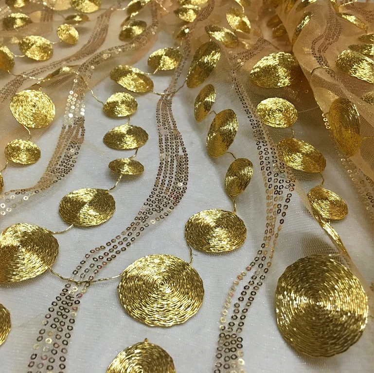 Wysokiej jakości złote cekiny koraliki przędza koronkowy haft odzież tkanina chodnikowa haftowana spódnica koło fala