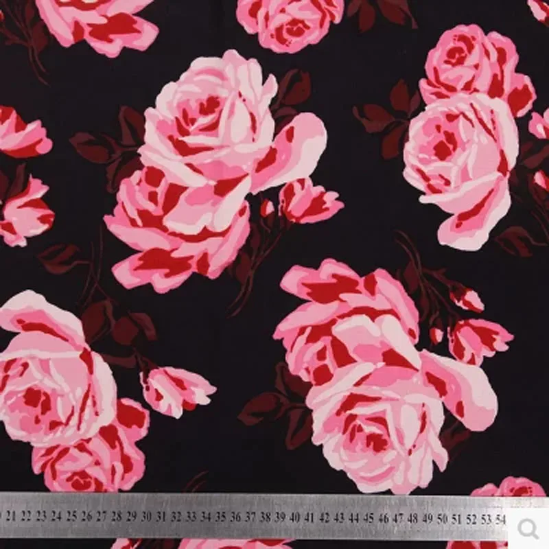 Nizza di Fondo Nero Fiore di Rosa Stampato Tessuto di Cotone Giapponese Tessuto di Cotone Quilting Patchwork Cucito Mterial Vestito FAI DA TE