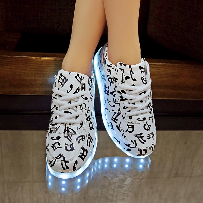 7ipupas Kids Shoes With Light Boys Led Sneakers Spring Autumn White Lighted Fashion Girls luminous Shoes glowing Children Shoes