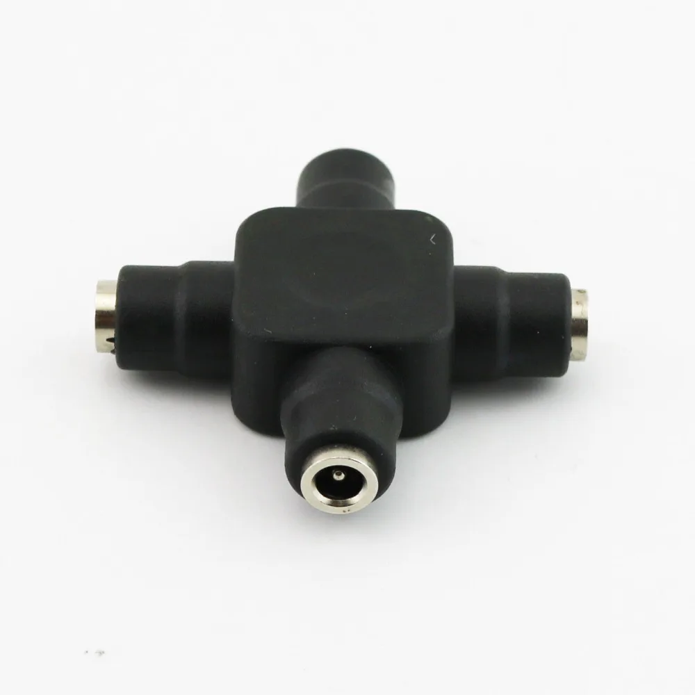 1pcs DC Power 3.5mm x 1.35mm Female 4 Ways Barrel Female Splitter Connector Converter Adapter