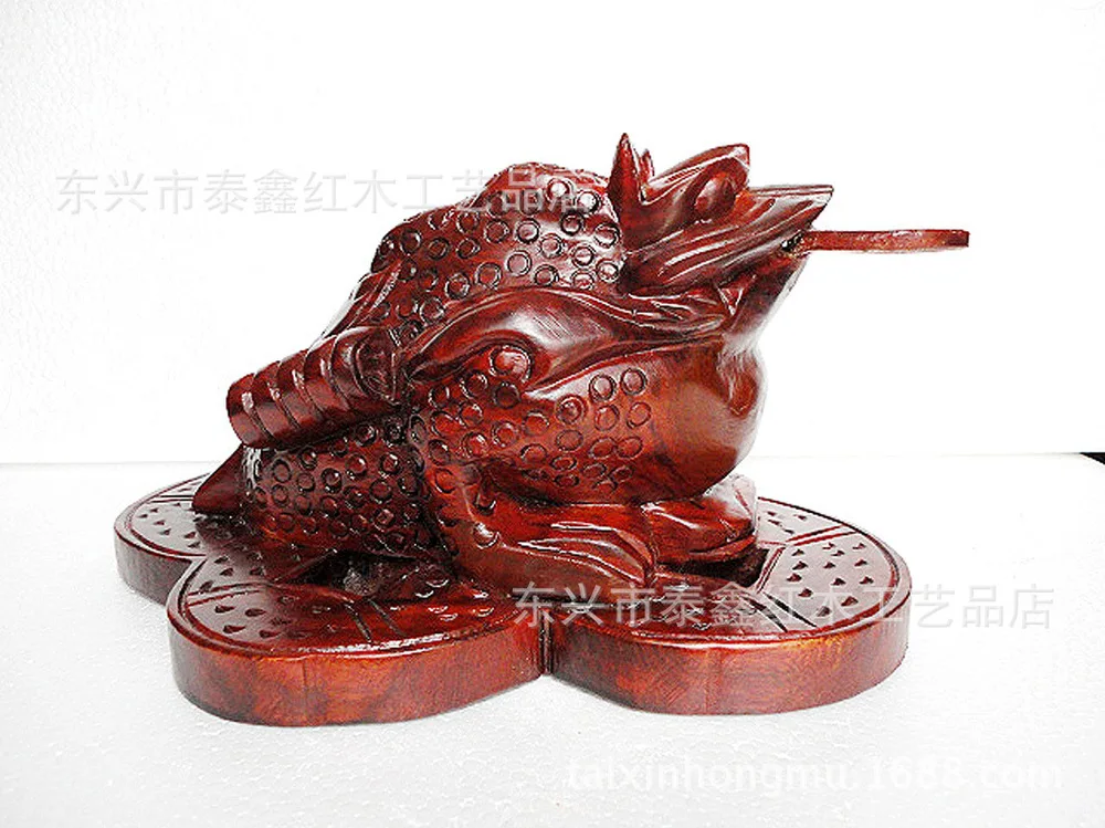 Factory direct mahogany carved ornaments toad Diao Chenery fiscal Lucky enrichment feng shui decorations wood products