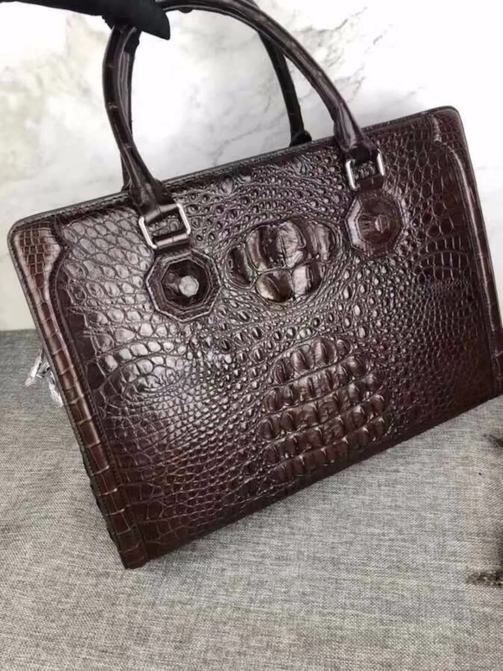 2018 newly design Men\'s Genuine/Real 100% Crocodile Skin Briefcase Laptop Bag, Crocodile skin Business Men Bag brown color