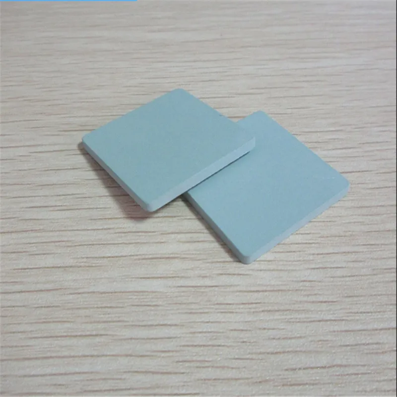 

Silicon carbide heat-dissipating ceramic sheet 25*25*2/2.5/3/5/10mm plane corrugated adhesive