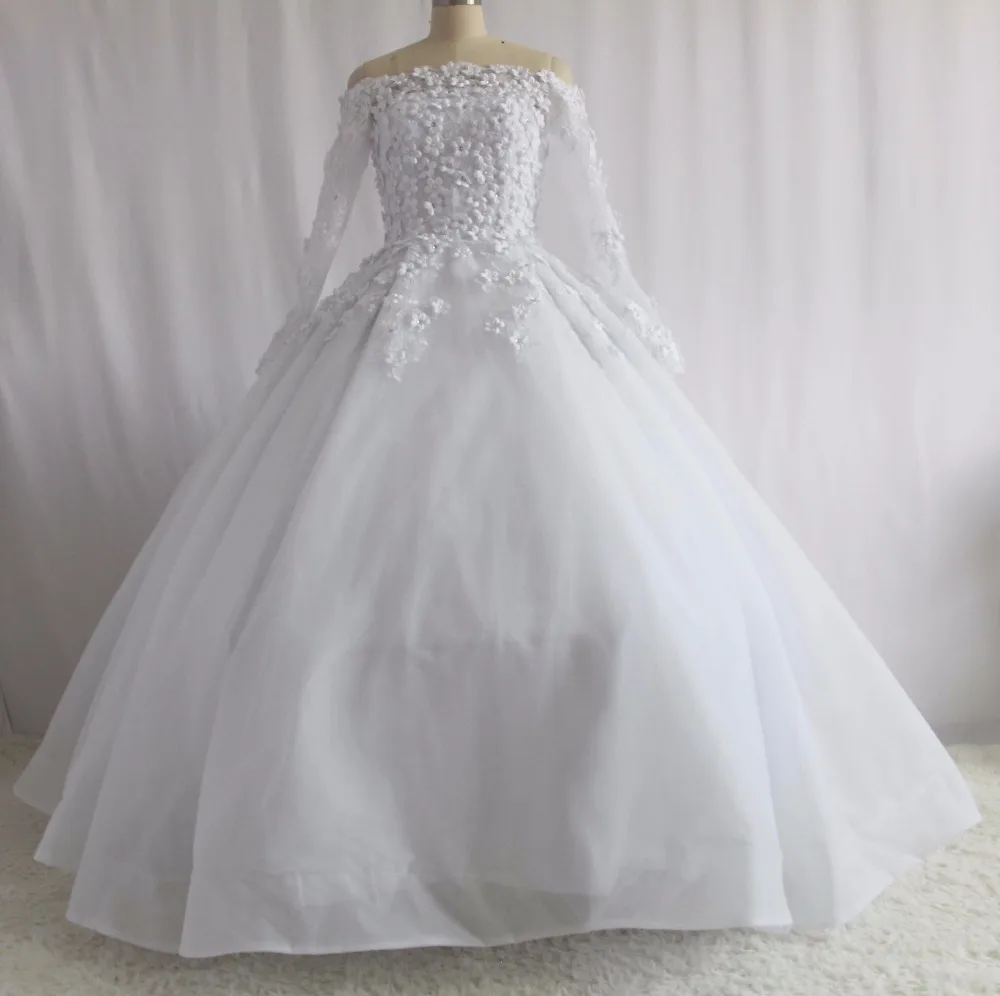 Generous Robe De Mariee Boat Neck Appliqued Beaded Flowers Long Sleeve Pleated Ball Gown Puffy Wedding Dress