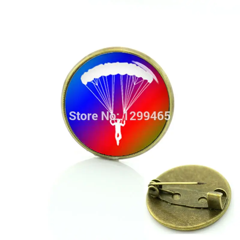 2021 Limited Sale Interesting Sport Silhouette Badge Sky Diving Parachuting Pin Formal Skydiving Wear Necktie Brooches C 1070