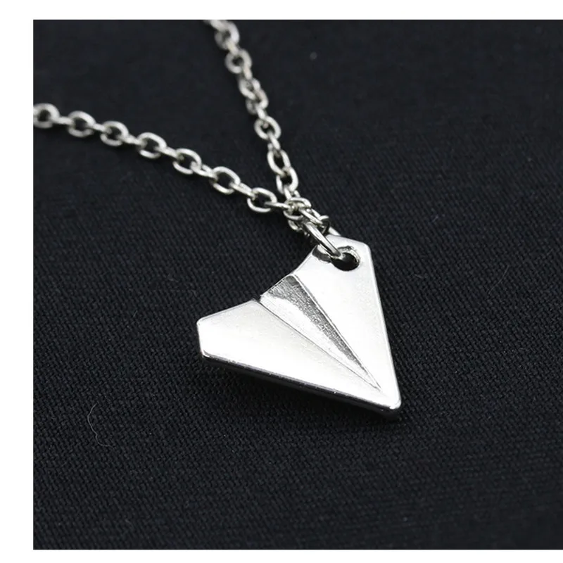 1D One Direction Necklace Paper Airplane Plane Pendant Gold Black Gun Silver Color Fashion Simple Jewelry Men Women Wholesale