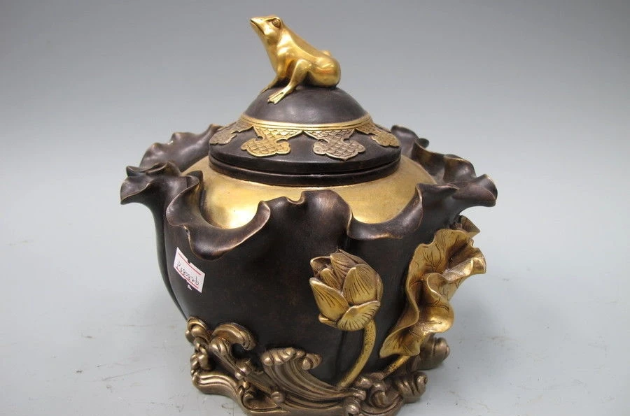 China 100% Bronze 24K Gold Silver Buddhism Lotus leaf frog Royal Bottle Vase Pot