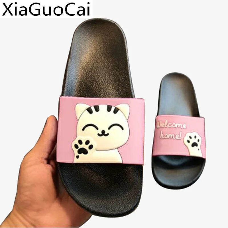 Musim Panas Wanita Sandal Pasangan Liburan Pantai Slide Unisex Sandal Kartun Kucing Cetak Mandi Alas Kaki Keluarga Yang Sesuai dengan Sepatu