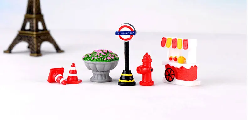 1PC Resin Miniatures Street Light Sign Mail Box Doll House Decoration Toy Fairy Garden Figurines Bonsai Ornaments