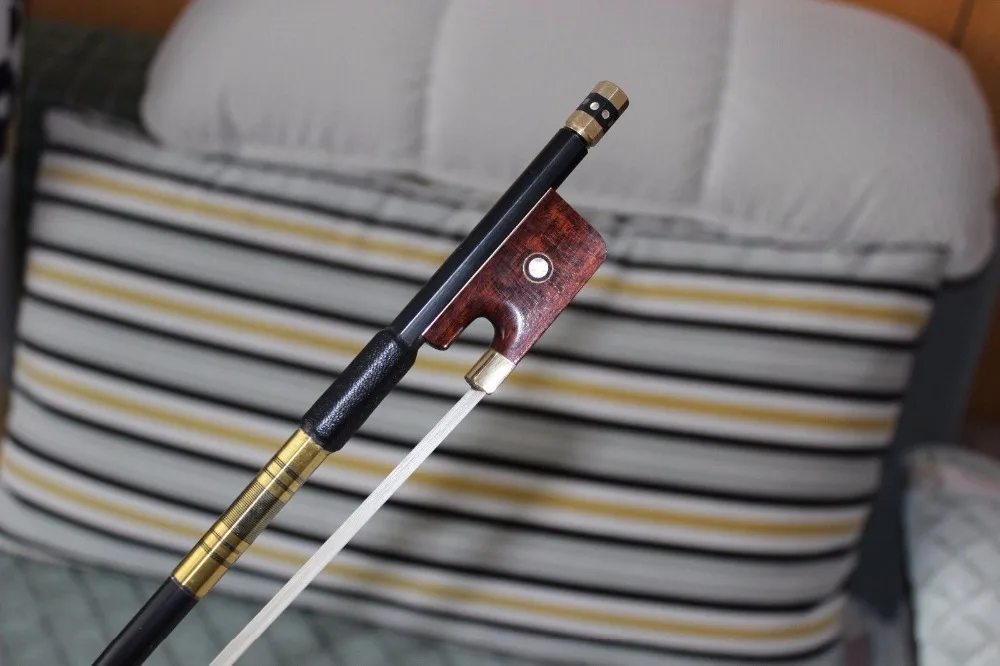 

1pcs New light carbon fiber 4/4 cello bow white horse hair bow snake wood frog