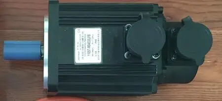 new and original  servo motor 130ST-M10025LFBZ