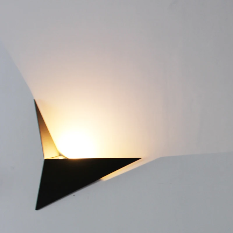 Modern Creative triangle wall lamp 85-265V 3W led wall light hotel restaurant cafe porch bedroom