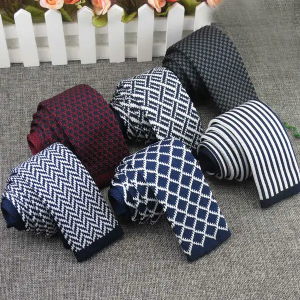 (1 pcs/lot)A few sapphire geometric grid pattern design of narrow nektie fashion leisure navy knitted tie