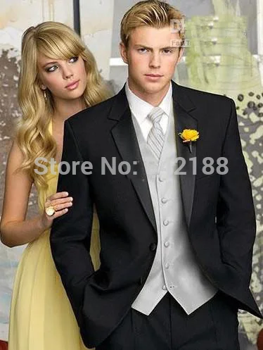 

Custom Made Two Buttons Black Groom Tuxedos/Peak Lapel Best Man Groomsmen Men Wedding Suits/Bridegroom (Jacket+Pants+Vest+Tie)