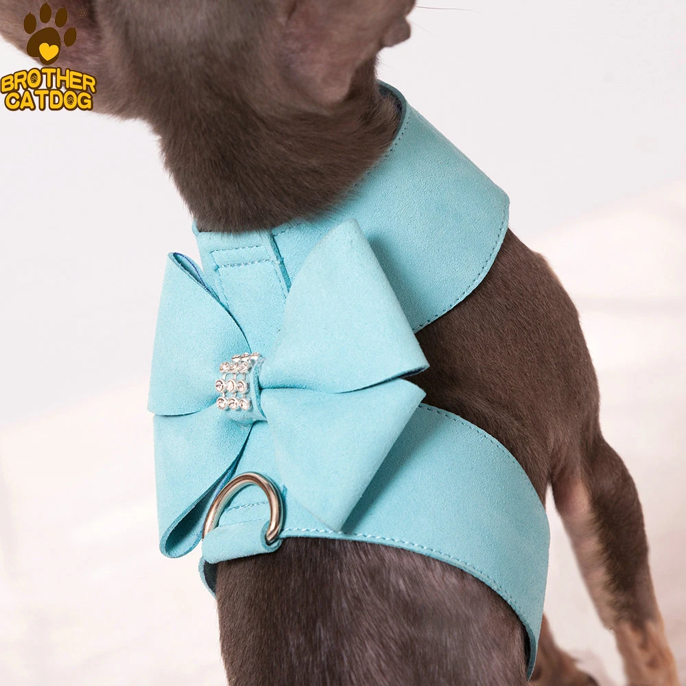 Brand Soft Suede Leather Small Pet Dog Harness for Puppies Chihuahua Yorkie Cute Pet Harness with Leash Bow Rhinestones Hot Sale