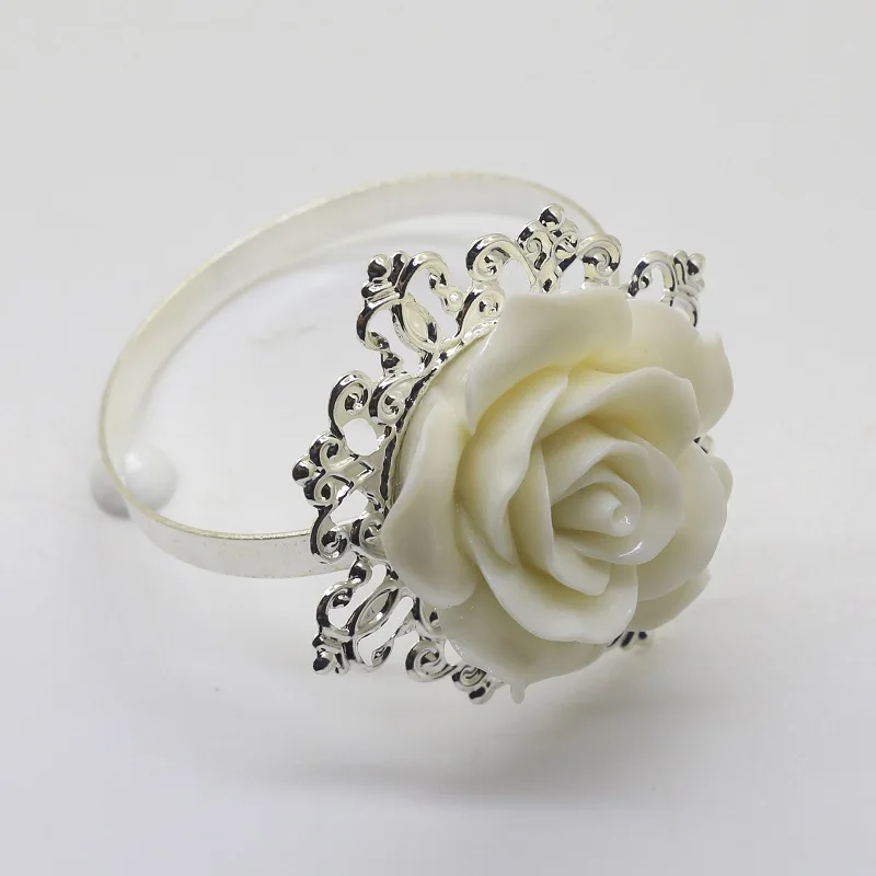 200pcs White Rose Decorative Napkin Ring Serviette Holder for Wedding Banquet Dinner Table Decoration wen6410