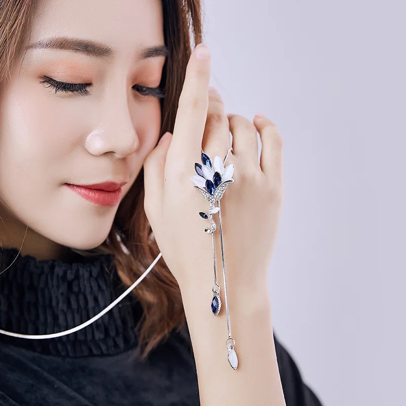 2025 New Flower Tassel Long Necklace Temperament Women Pendant Dress Accessories Sweater Necklace Korean Jewelry