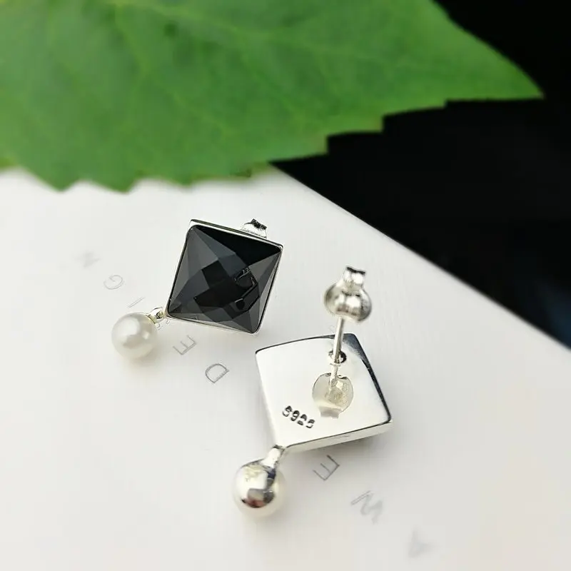 Agate Earrings fashionable temperament concise exquisite Ms. Beizhu S925 silver ear nails wholesale silver jewelry