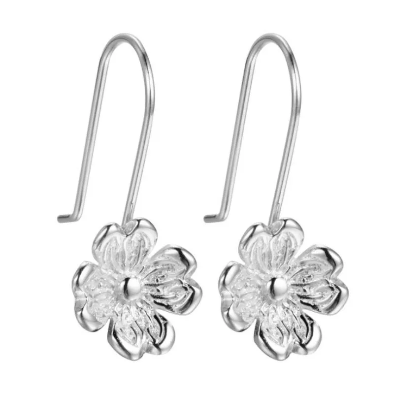 Korean Version Of The Fashion New 925 Sterling Silver Jewelry Exquisite  Classic Four Floral Fortune Earrings  E056