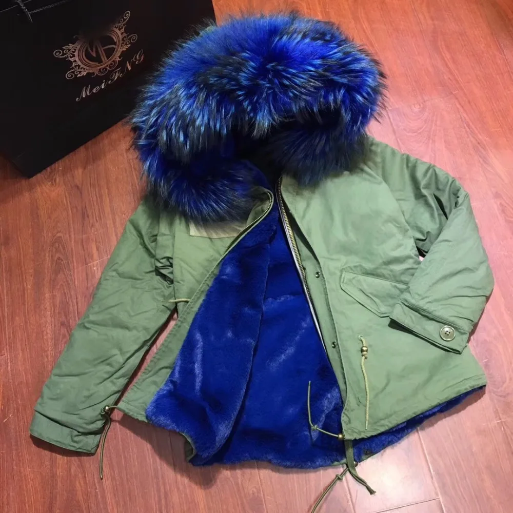 

New Fashion Blue Faux Fur Lined Army Green Shell Short Parka For Women And Men Winter Warn Fur Coat With Raccoon Fur Collar