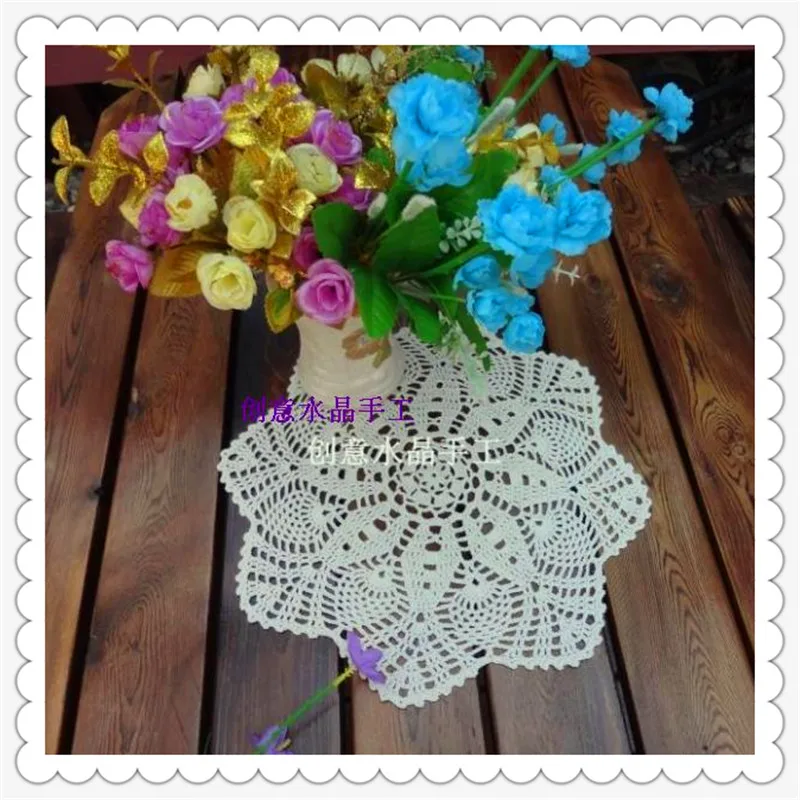 2016 China latest products 33 cm cotton crochet round vintage lace doily with unique design for hot on the table home deocr