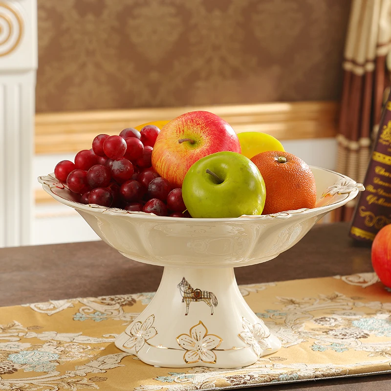 British style high-grade creative fruit plate luxury European ceramic fruit for the living room coffee table high foot plate dec