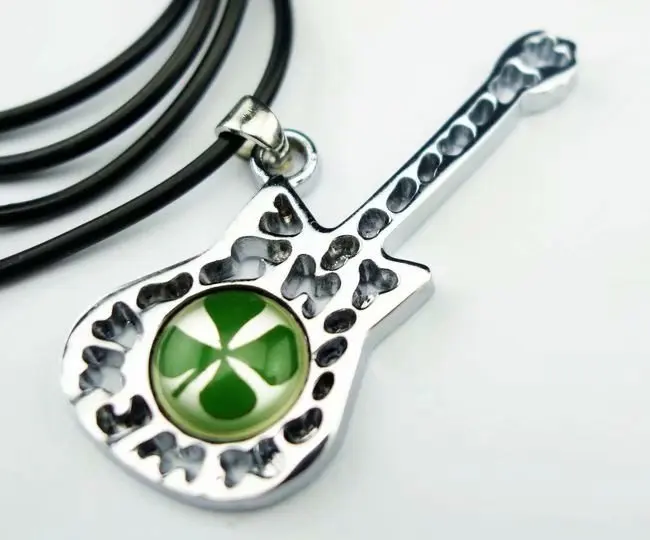 

15 pcs News--real four leaf clover with violin shape handmade pendant best sale YQTDMY