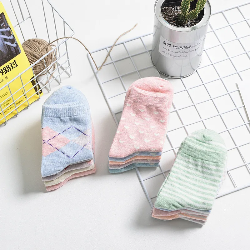 10 pcs Four Season Leisure Cotton Breathable Couples Socks Harajuku Funny Girls Boy Ankle Socks Hot Sale Refreshing Candy Color