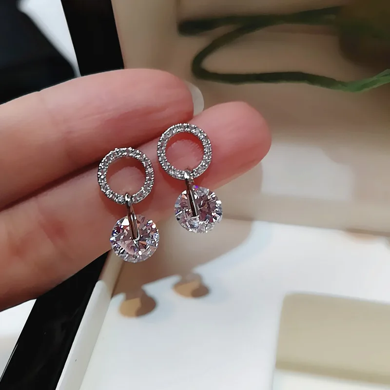 Luxury 925 sterling silver exquisite white circle Stud Earrings super flash zircon temperament simple wild earrings for women