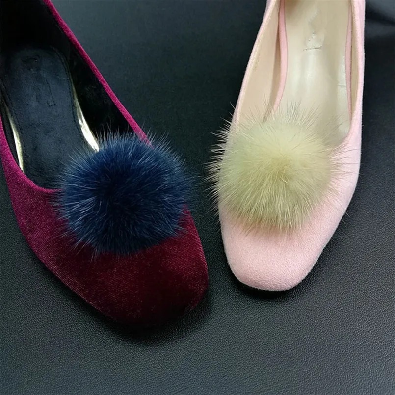 

Shoe Clips of mink fur shoe decoration 2 set Genuine mink fur pompom clothes 50mm black red beige women fashion accessories E104