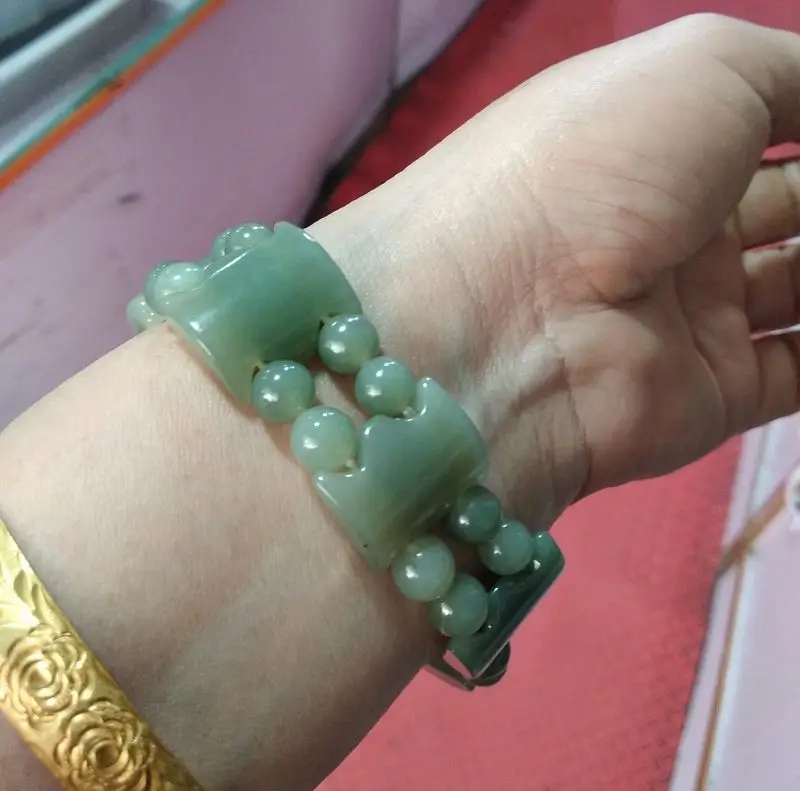 Exquisite Nature Green Jade Bracelet Amulet Handwark Carved Beads Bangle Nice