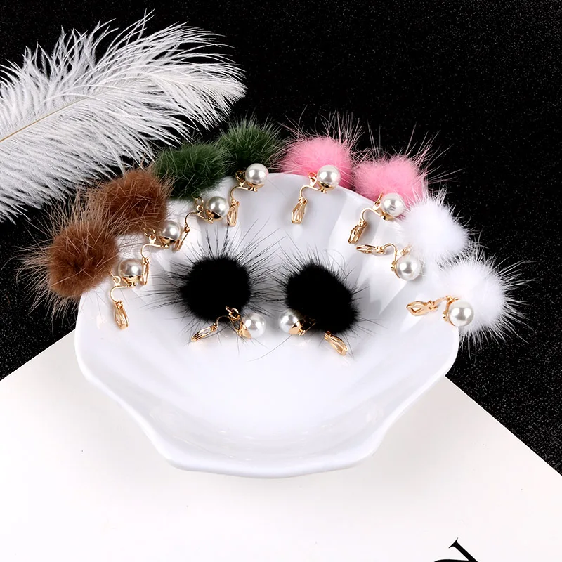 New fashion 2018 Luxury Temperament  Unique Soft Rabbit Fur Ball Pompom Short Clip on Earrings Without Piercing for Women Party